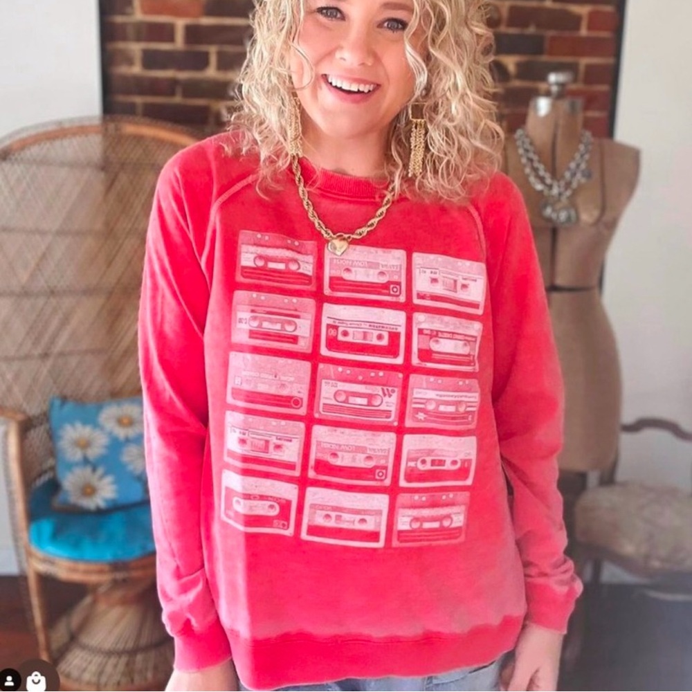 🎵Red Mix Tapes Burnout Sweatshirt ❤️